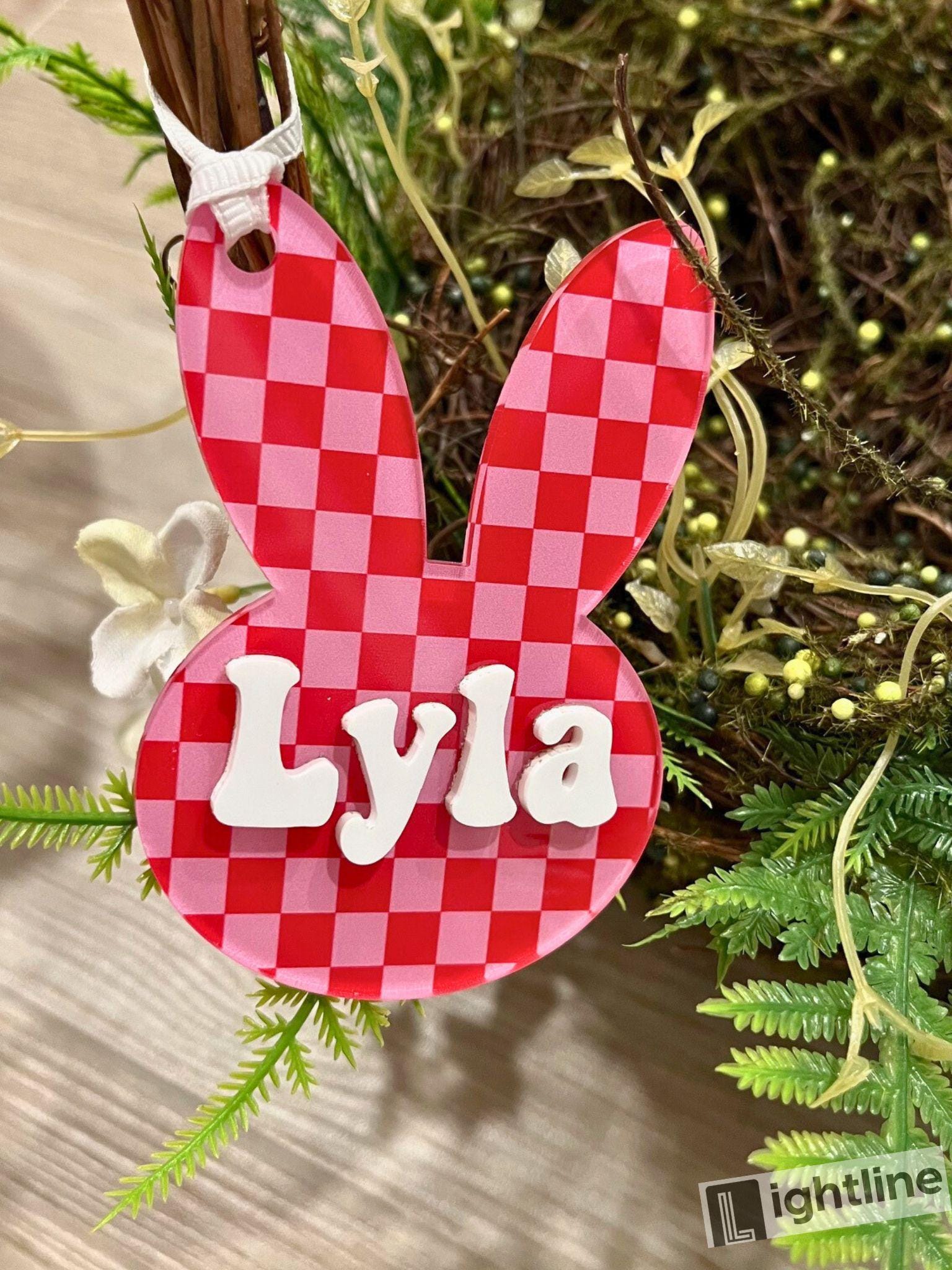 Checkered Easter Basket Tag: Personalized Name, Retro Decor